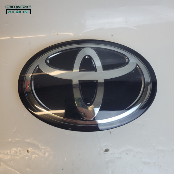 2020-2022 Toyota CH-R Highlander Corolla Camry radar emblem 90975 A2009