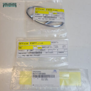 2014-2016 Hyundai Genesis emblem set 86313 B1200 86310 B1000 86326 B1000