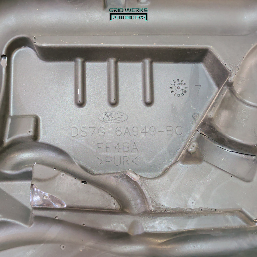 2014-2016 Ford Fusion 1.5L EcoBoost Engine Cover OEM DS7G-6A949-BC - Image 2